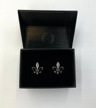 Load image into Gallery viewer, Fleur De Lis Cufflinks