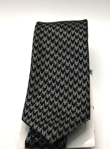 Stacy Adams Black and White Tie and Hanky Set