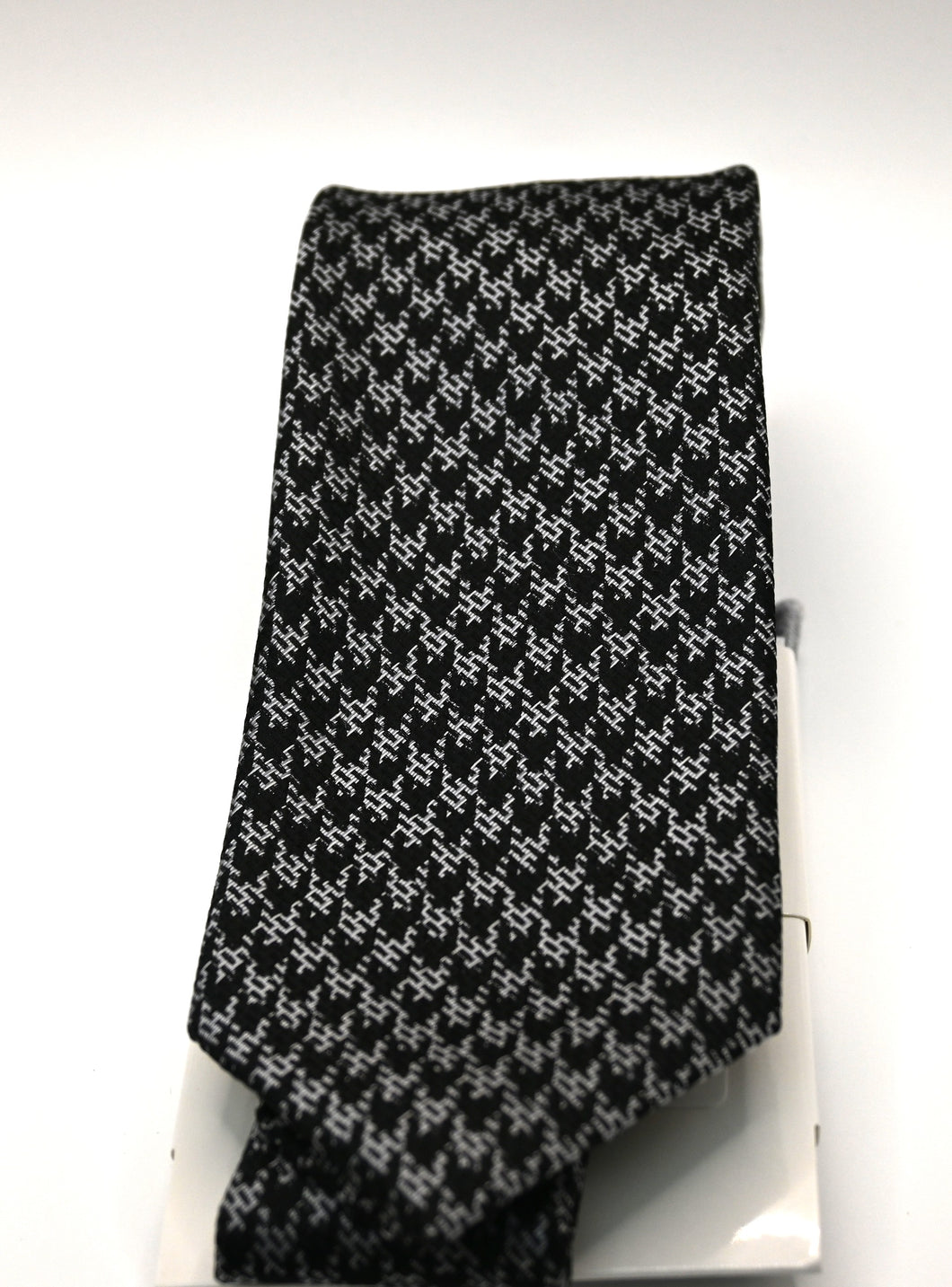 Stacy Adams Black and White Tie and Hanky Set