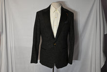 Load image into Gallery viewer, Tallia Black and Gold Dinner Jacket