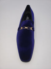 Load image into Gallery viewer, Purple Velvet Shoes