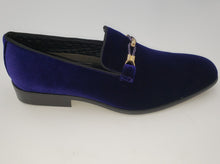 Load image into Gallery viewer, Purple Velvet Shoes