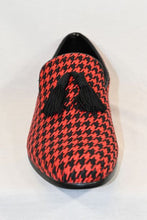 Load image into Gallery viewer, Red and Black Houndstooth Shoe