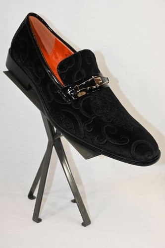 Black Velvet Scroll Shoe