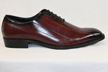 Load image into Gallery viewer, Burnished Burgundy Shoe