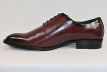 Load image into Gallery viewer, Burnished Burgundy Shoe