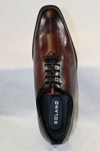 Load image into Gallery viewer, Burnished Burgundy Shoe