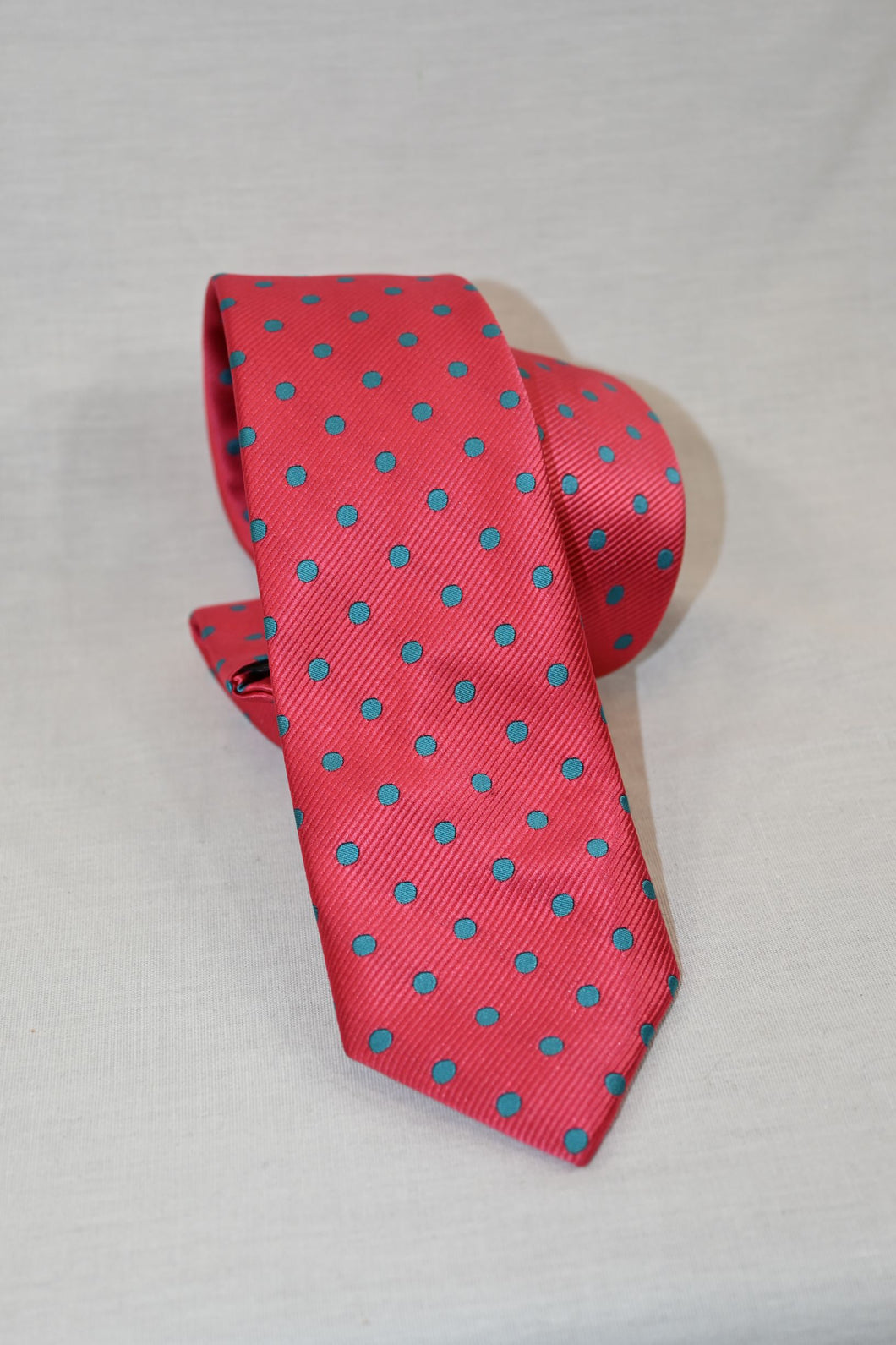 Bright Pink Polka Dot Tie