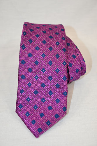 Magenta Diamond Pattern Tie