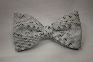 White and Black Dot Pre Tied Bowtie