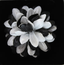 Load image into Gallery viewer, Black and White Flower Lapel Pin